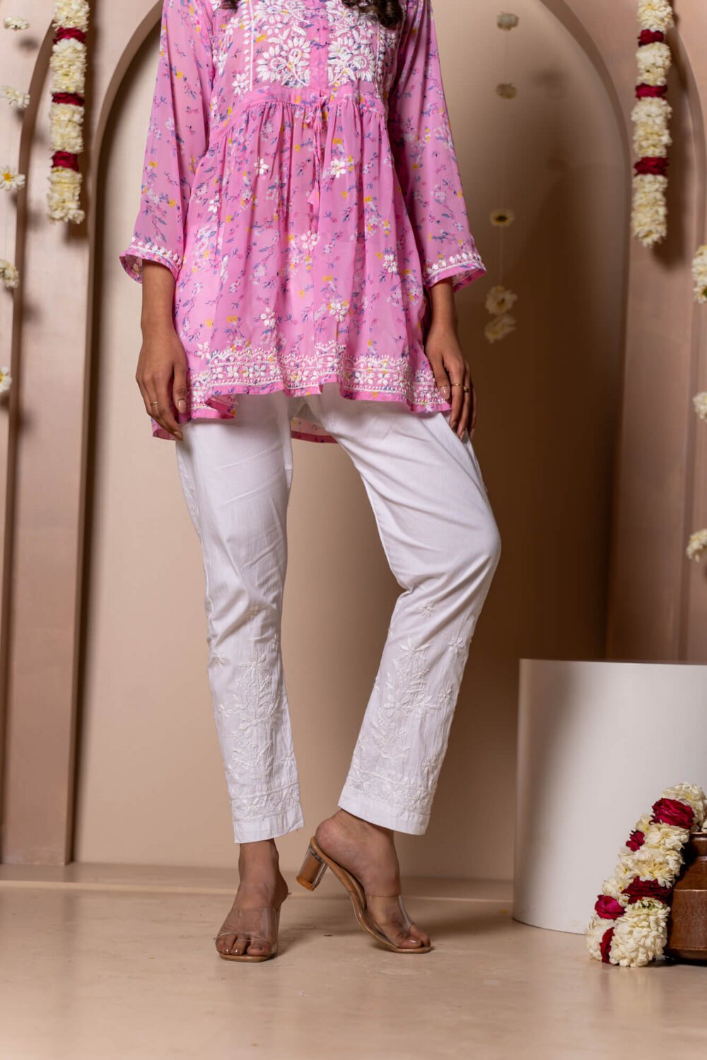 Meher-un-Nissa Straight Pants