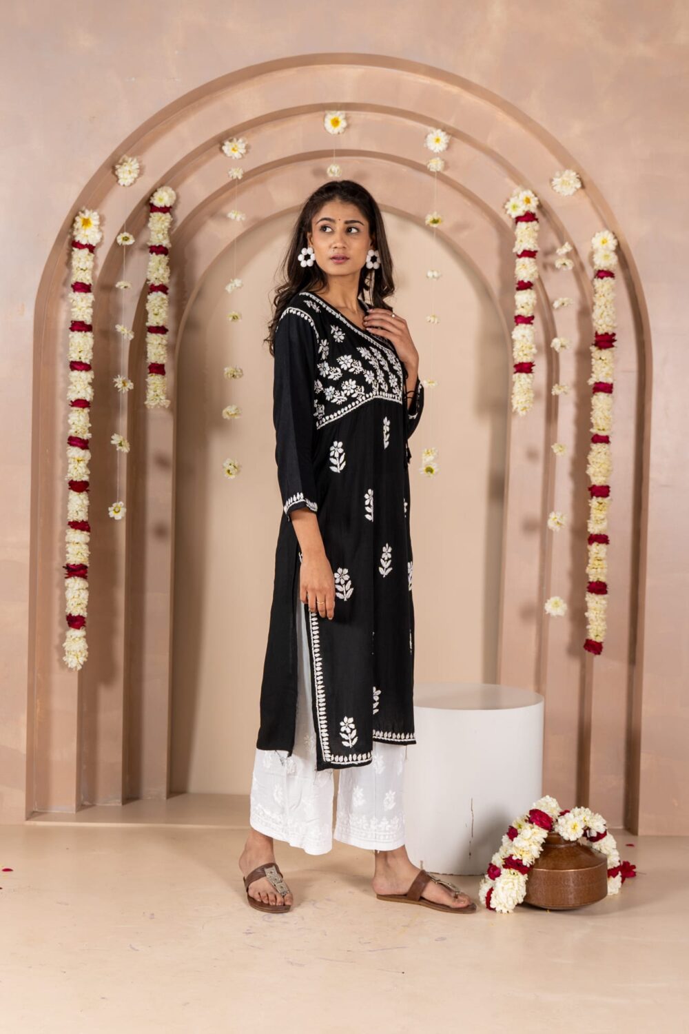 Mahira Shahi Rayon Side Doori Kurti