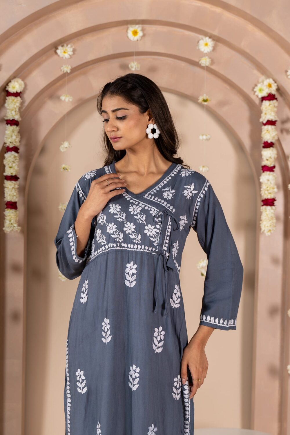 Mahira Shahi Rayon Side Doori Kurti