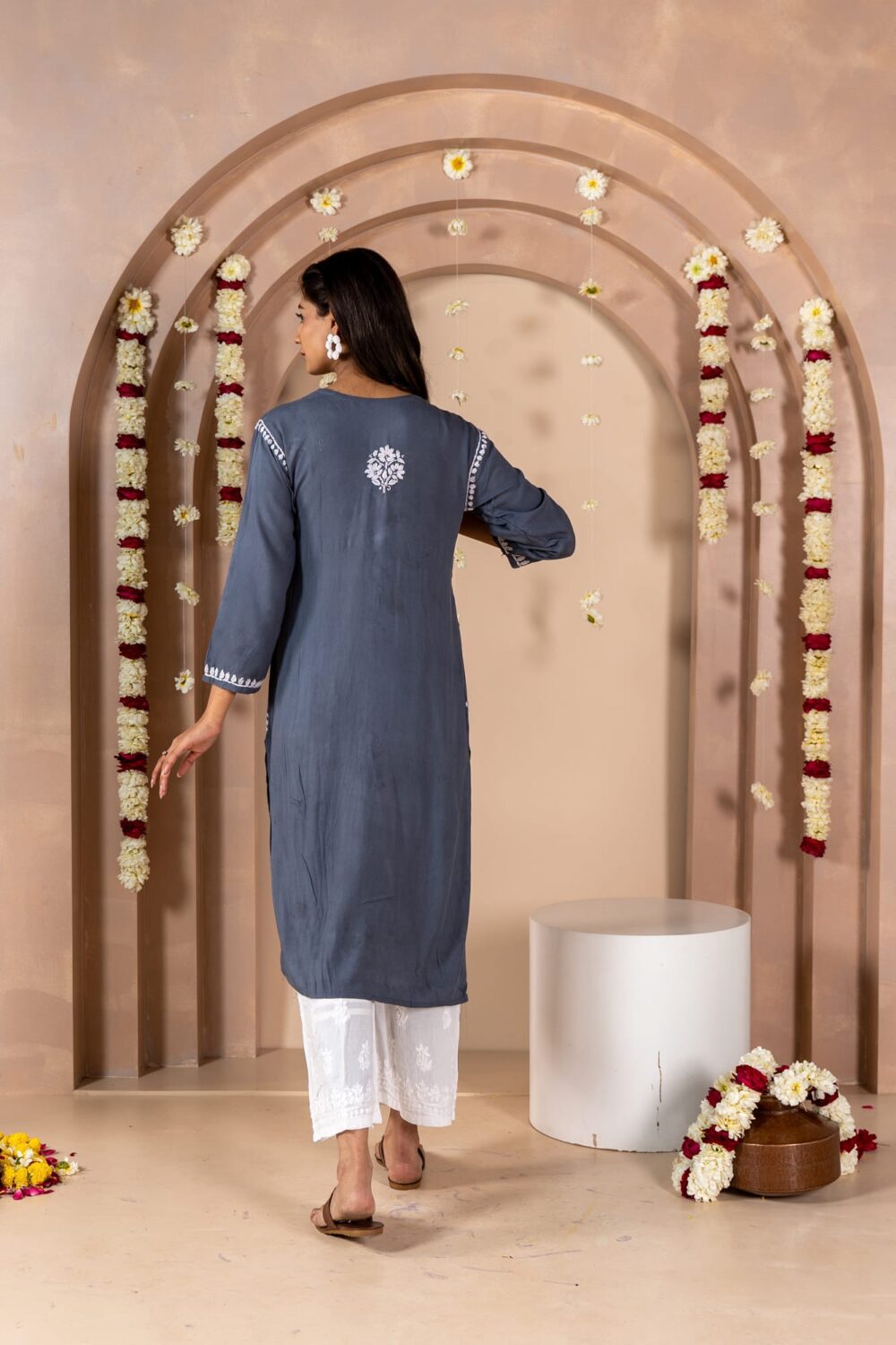 Mahira Shahi Rayon Side Doori Kurti