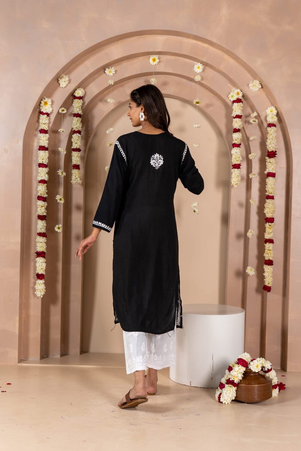 Mahira Shahi Rayon Side Doori Kurti