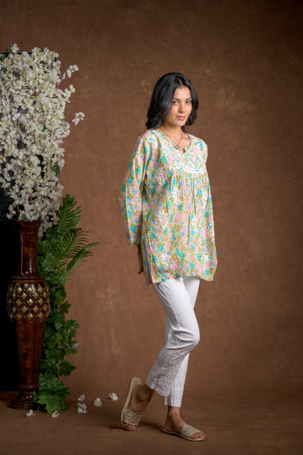 Gurbani Chic - Nyra Cut Mul Cotton Short Kurti