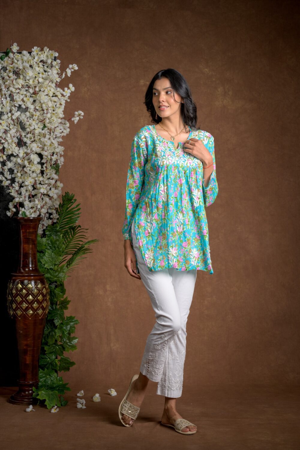 Gurbani Chic - Nyra Cut Mul Cotton Short Kurti