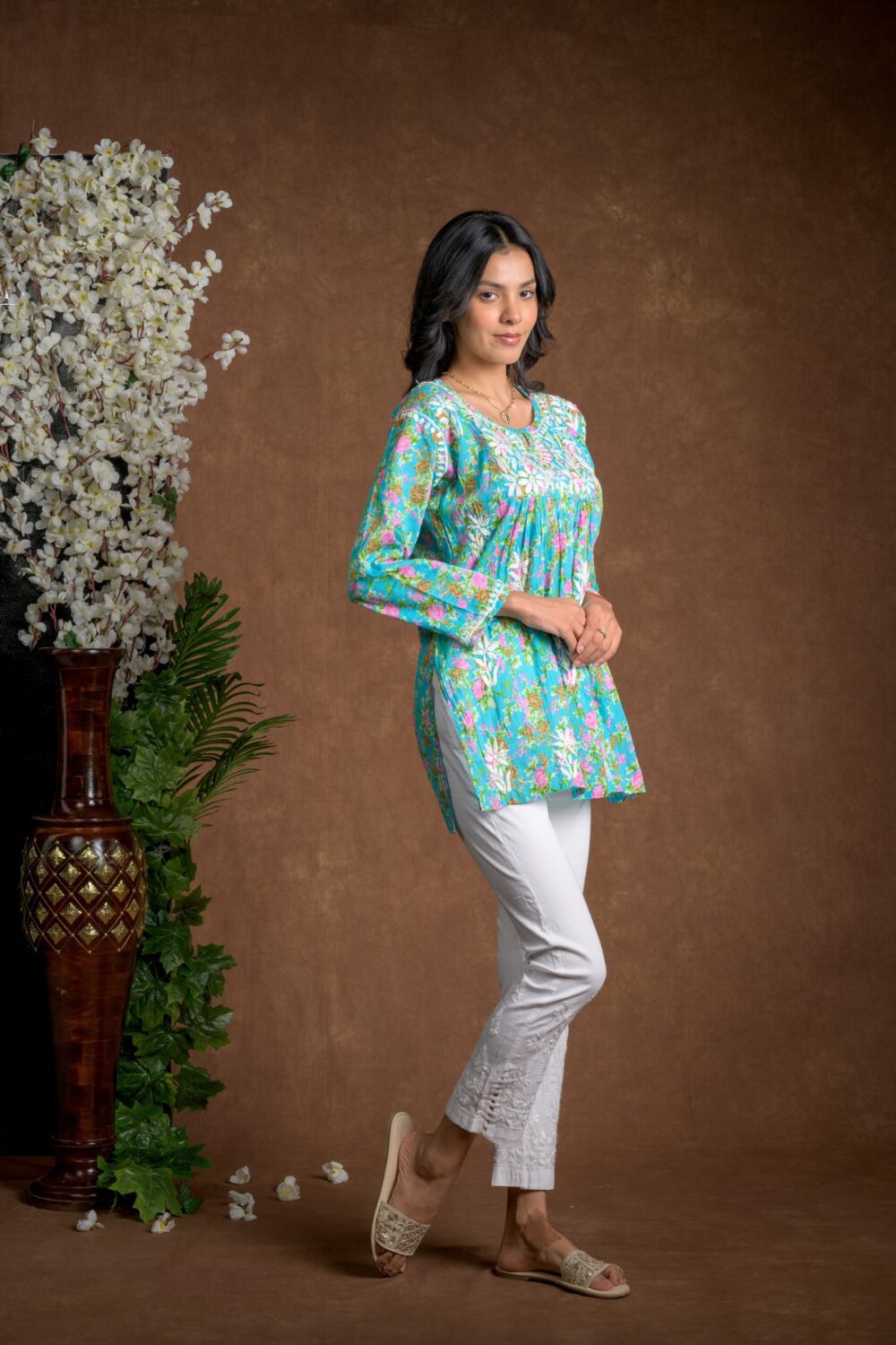 Gurbani Chic - Nyra Cut Mul Cotton Short Kurti