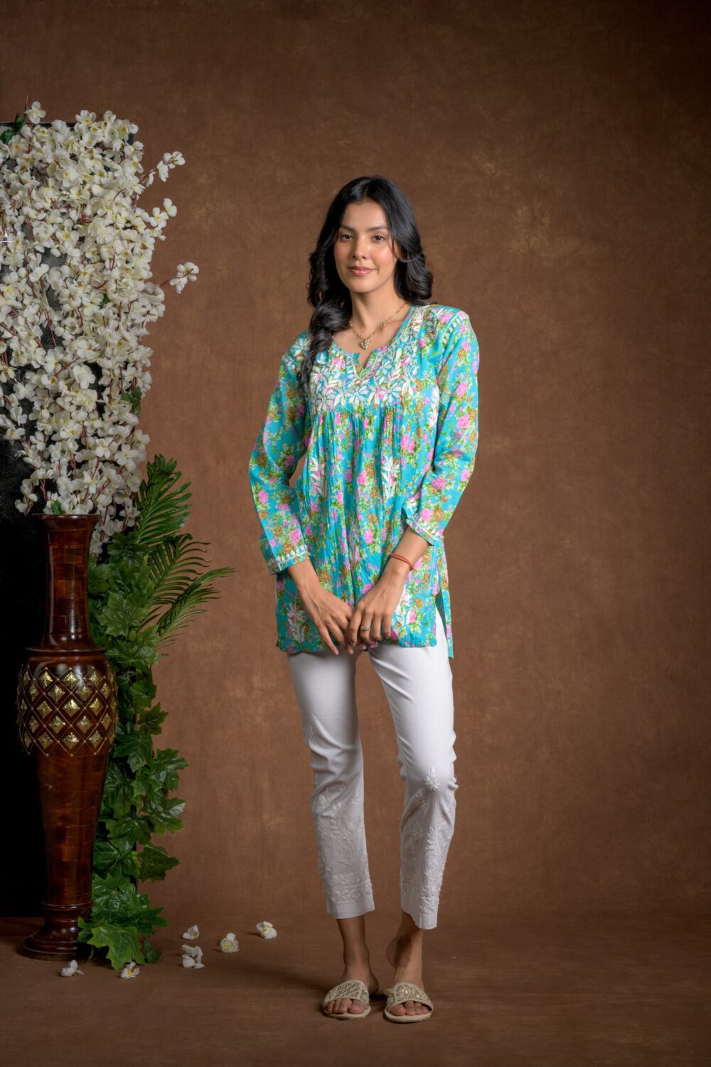 Gurbani Chic - Nyra Cut Mul Cotton Short Kurti