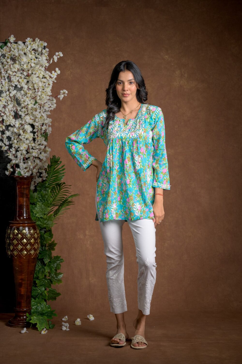 Gurbani Chic - Nyra Cut Mul Cotton Short Kurti