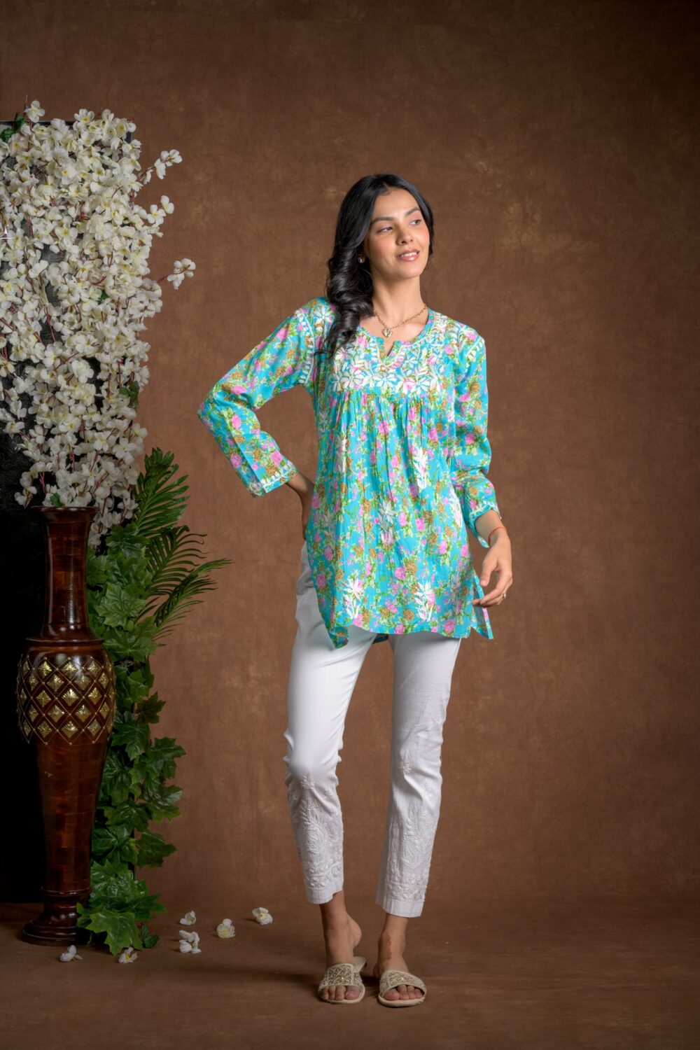 Gurbani Chic - Nyra Cut Mul Cotton Short Kurti