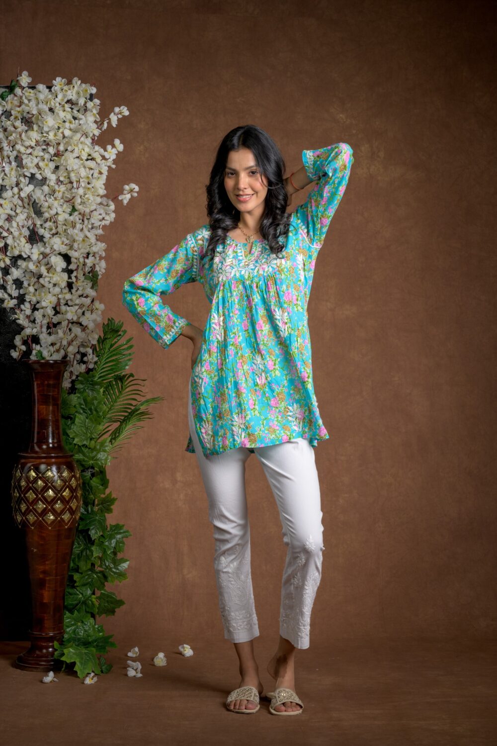 Gurbani Chic - Nyra Cut Mul Cotton Short Kurti