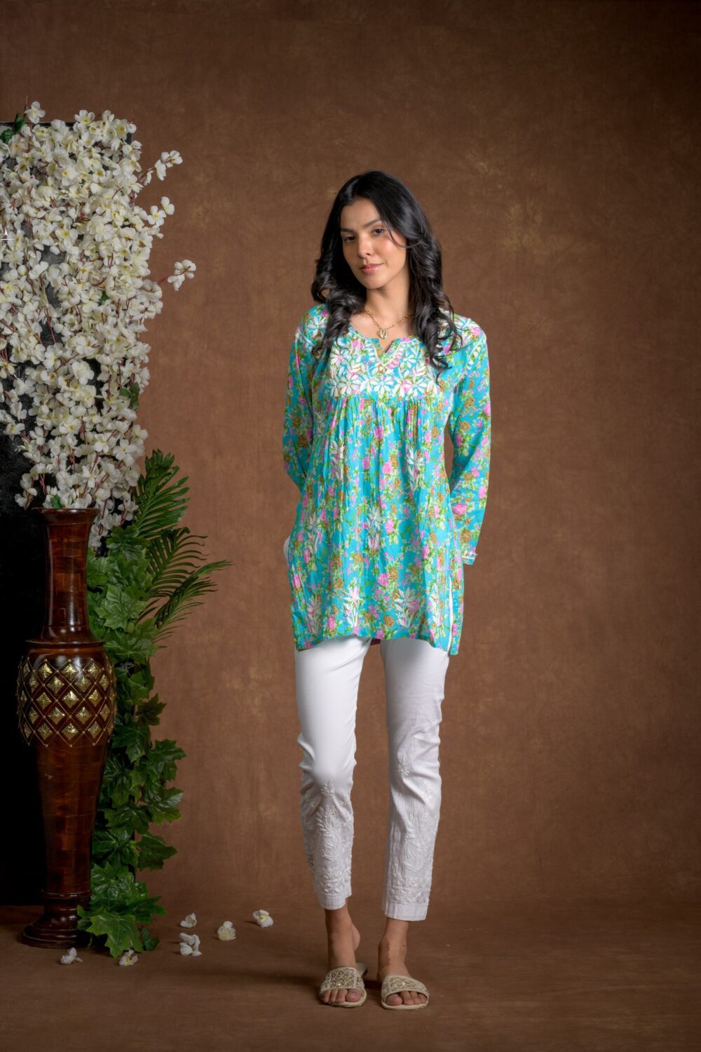 Gurbani Chic - Nyra Cut Mul Cotton Short Kurti