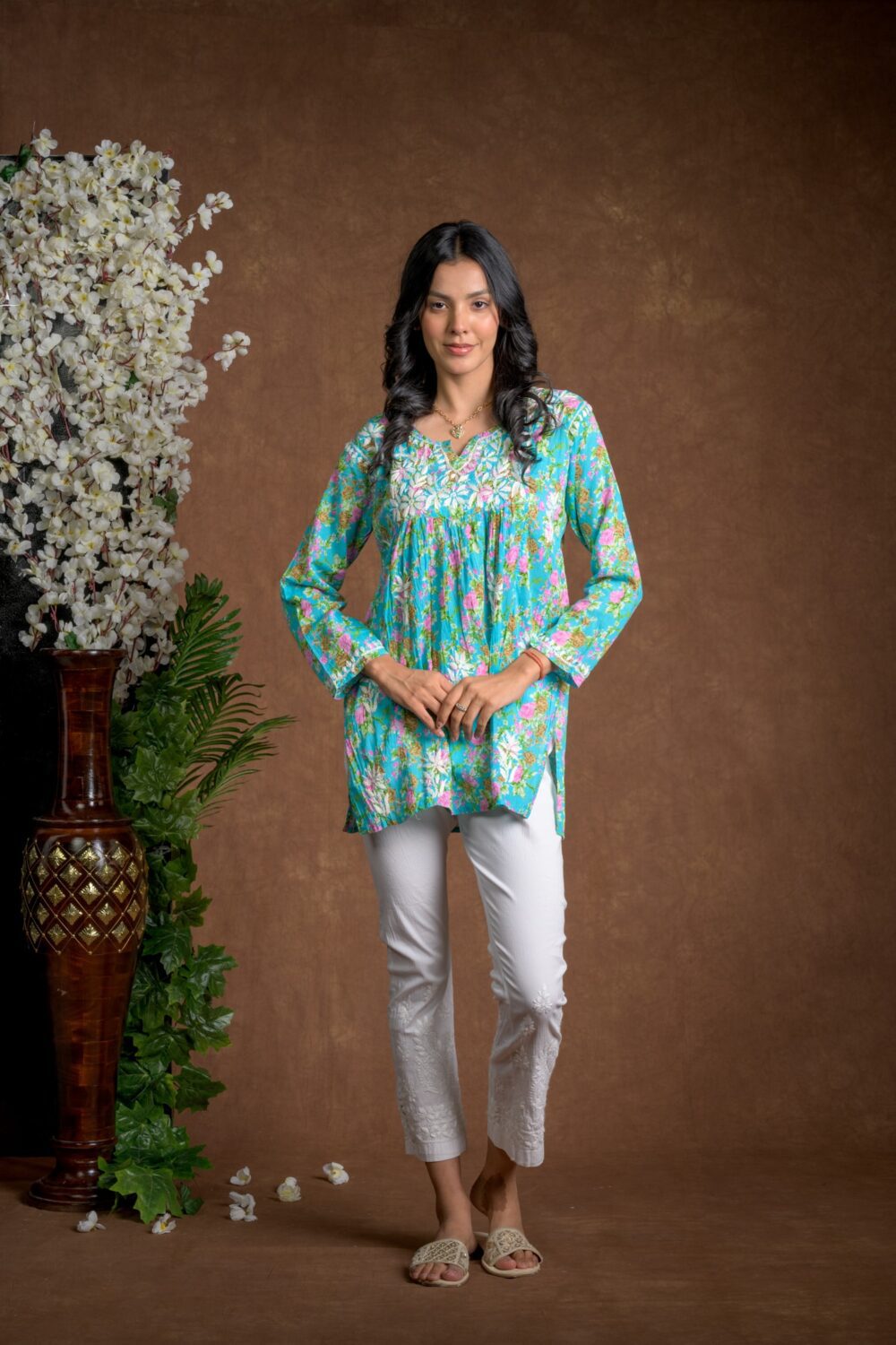 Gurbani Chic - Nyra Cut Mul Cotton Short Kurti