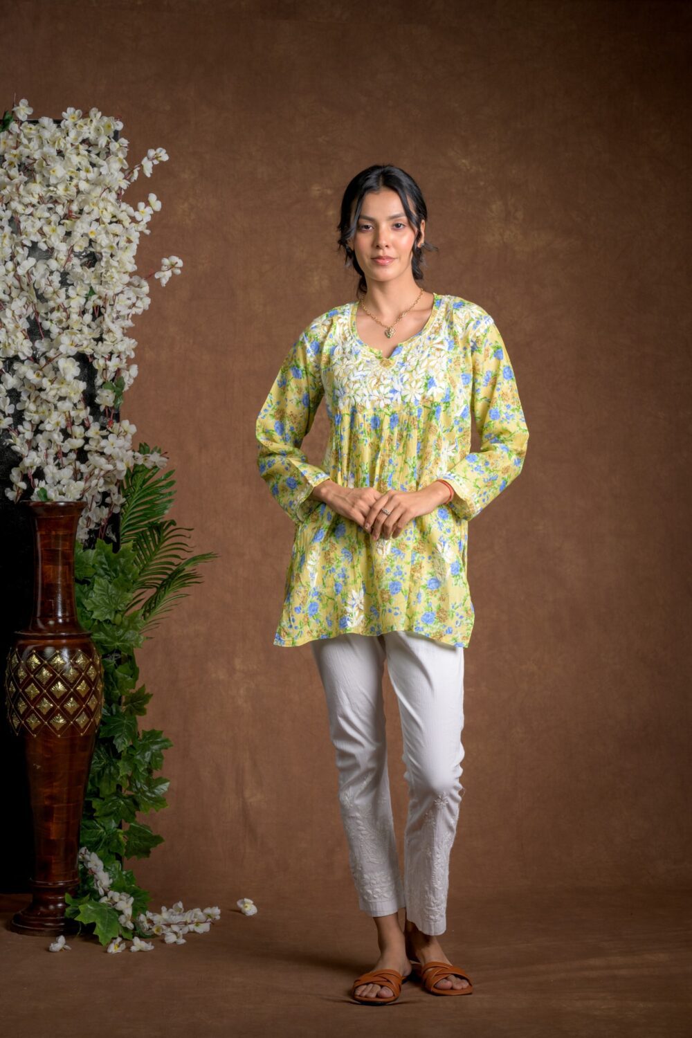 Gurbani Chic - Nyra Cut Mul Cotton Short Kurti