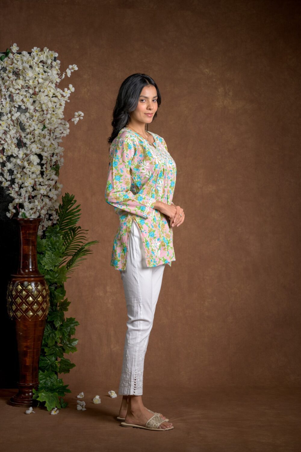 Gurbani Chic - Nyra Cut Mul Cotton Short Kurti