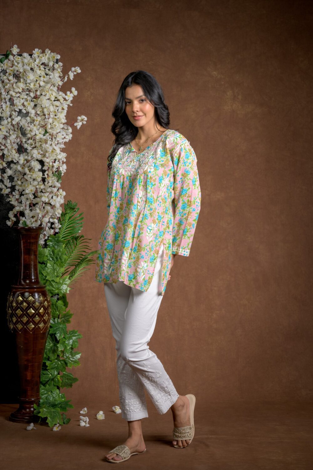 Gurbani Chic - Nyra Cut Mul Cotton Short Kurti